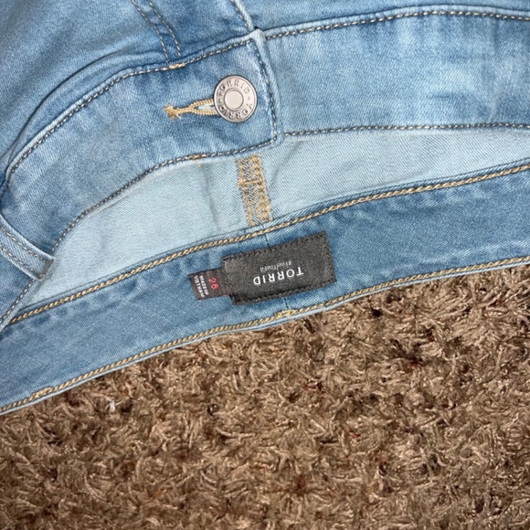 Torrid Denim A-Line Skirt – Size 26 - Picture 4 of 5